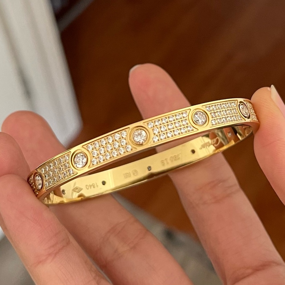💎 Love bracelet Engraved​ full pave big and small CZ in gold